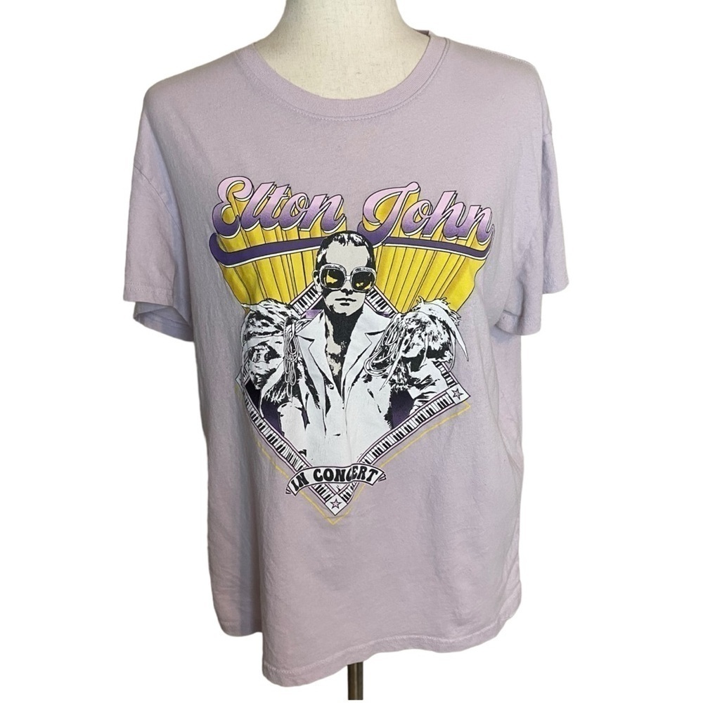 Elton John 2022 official women’s‎ “ In concert “ T shirt size L